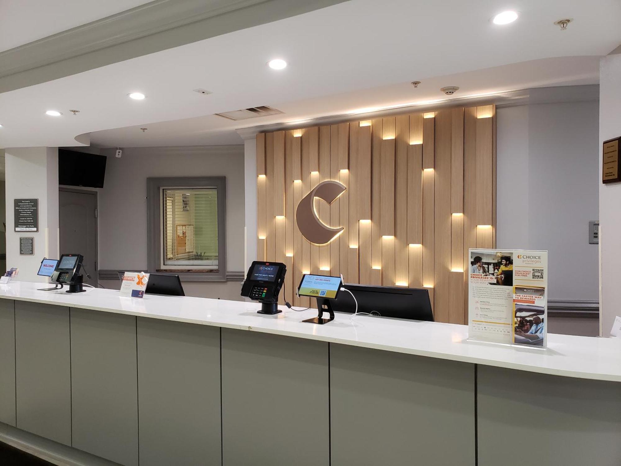 Comfort Suites Valdosta Eksteriør bilde