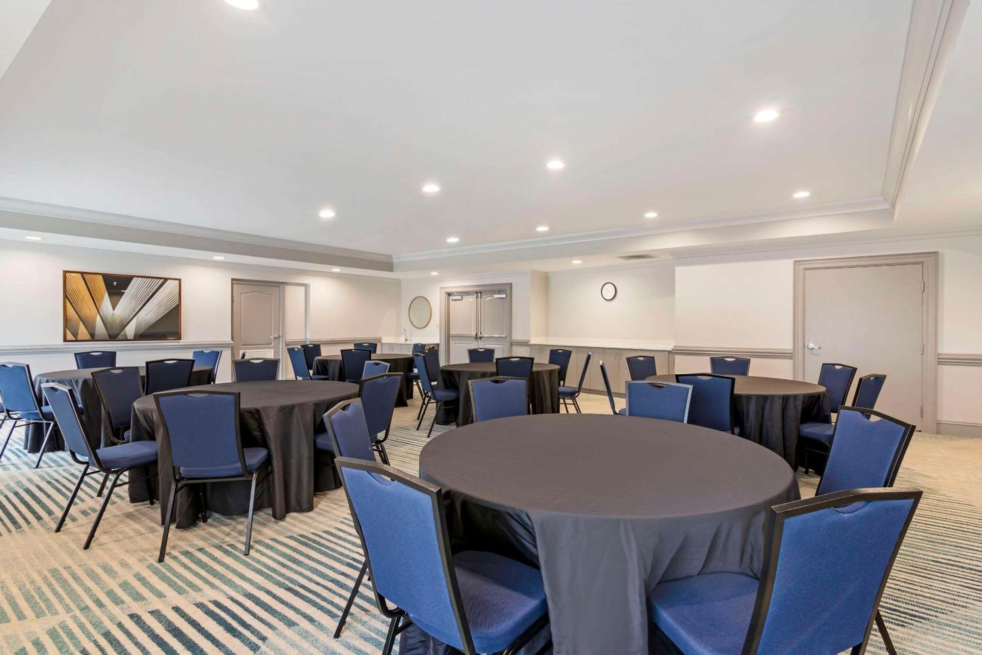Comfort Suites Valdosta Eksteriør bilde