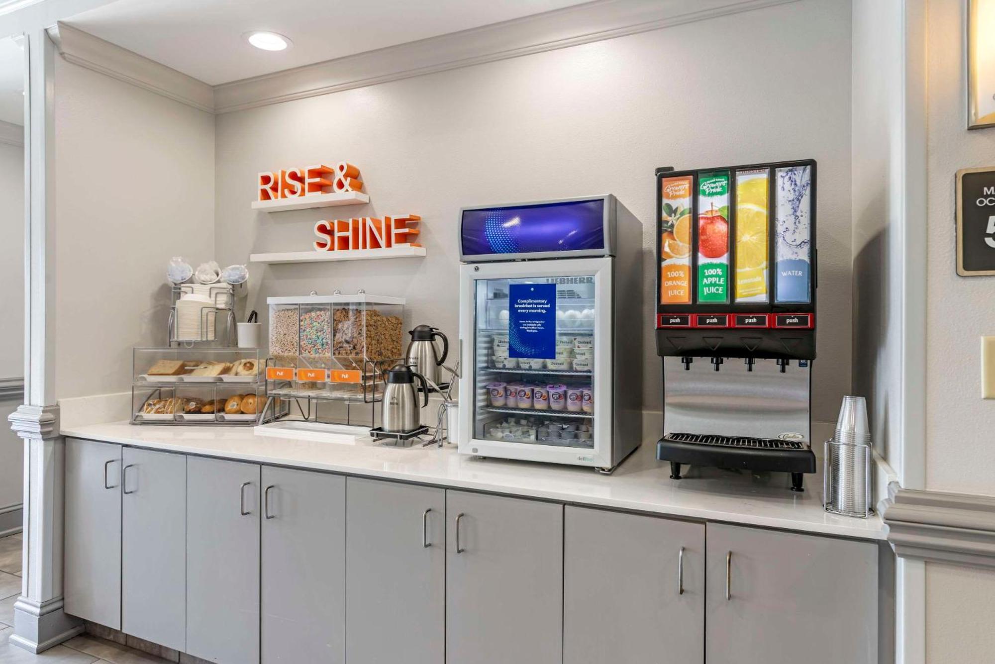 Comfort Suites Valdosta Eksteriør bilde