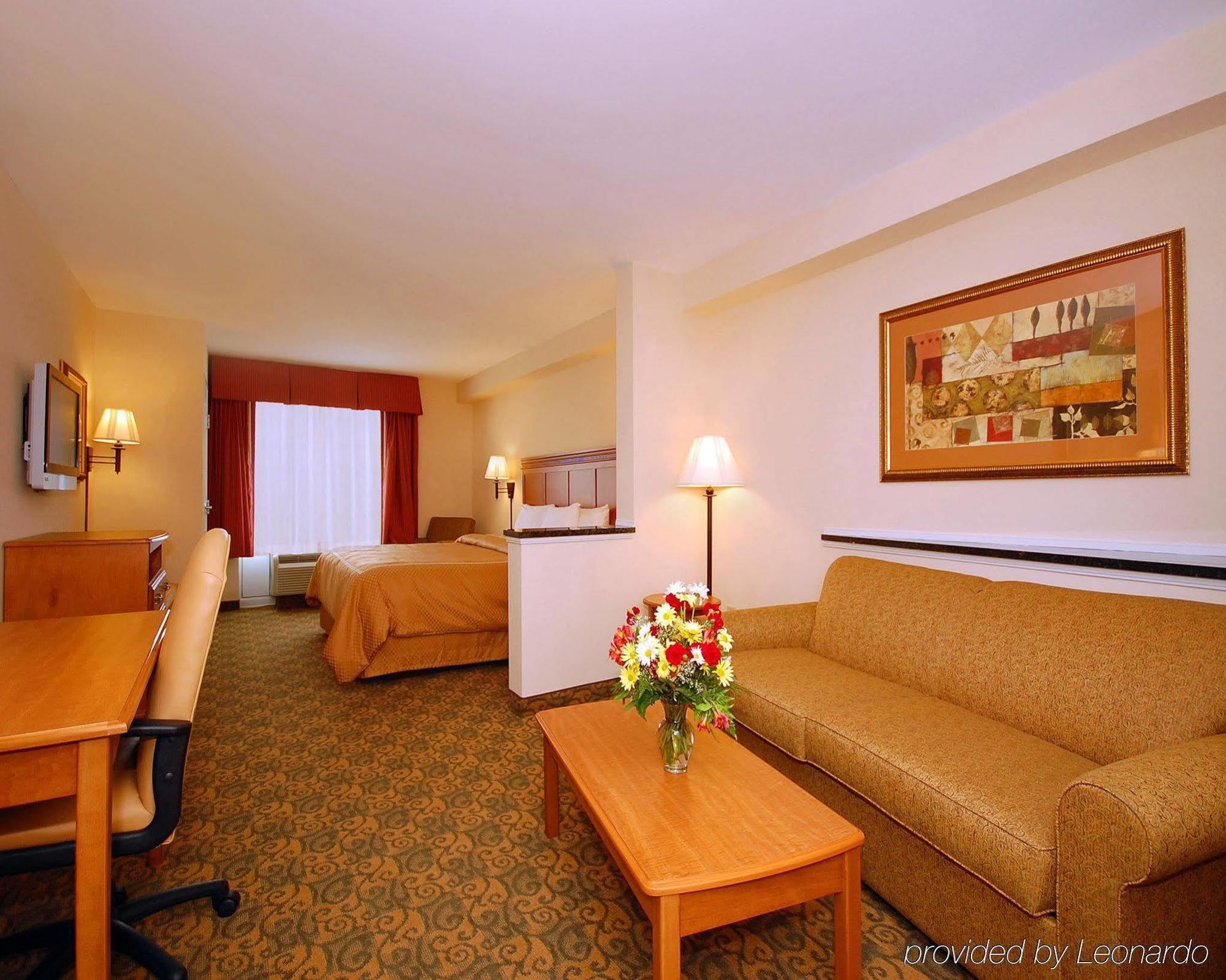 Comfort Suites Valdosta Eksteriør bilde