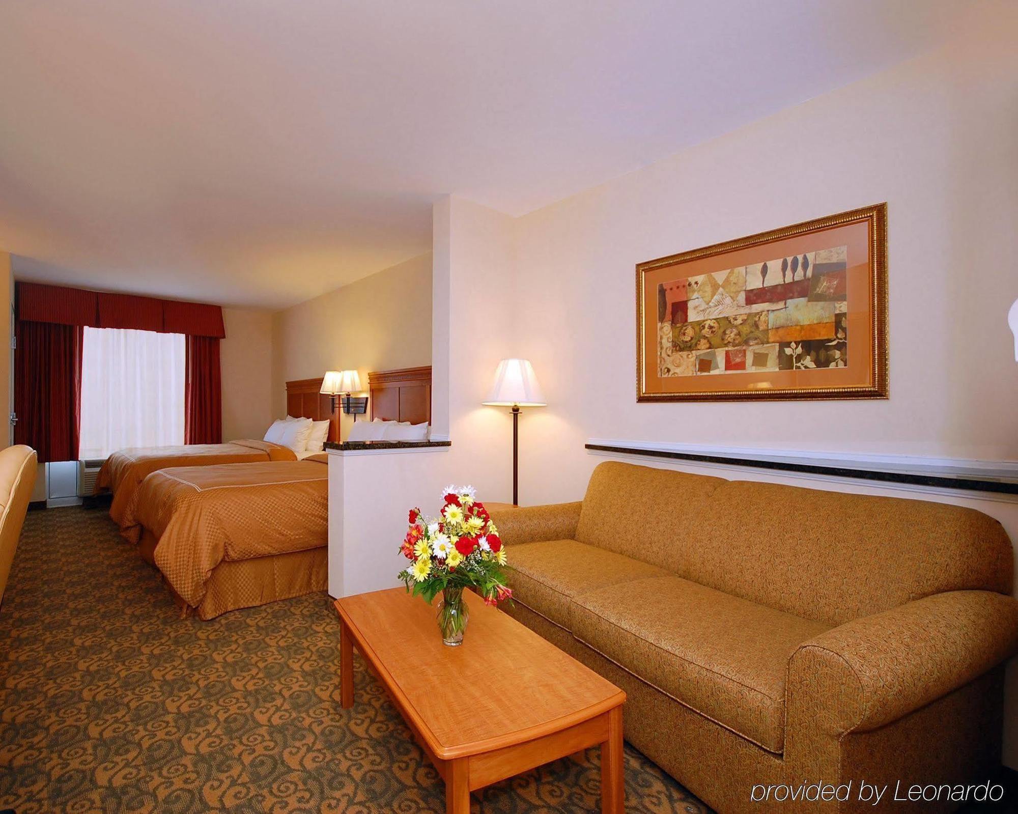 Comfort Suites Valdosta Eksteriør bilde